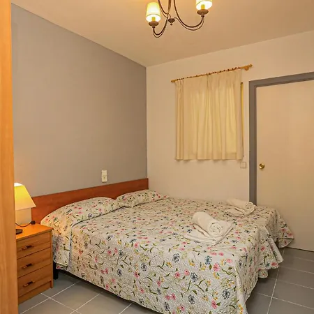 Golf D 201 Only Families Apartment